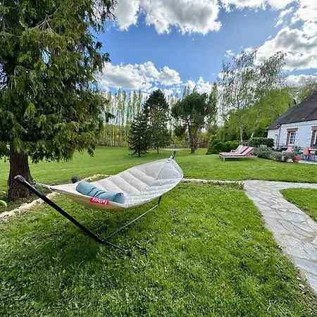 Holiday home Magnifique Longere Proche Dreux Et A 1h De Paris *